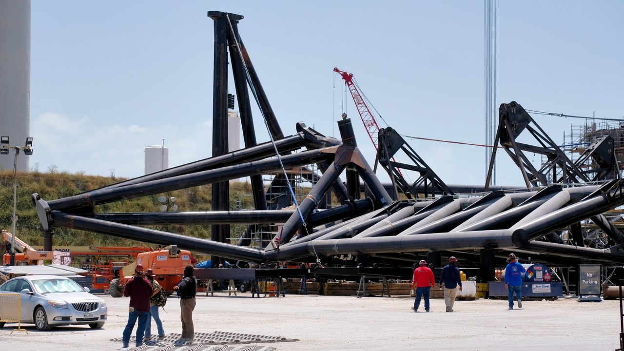 SpaceX Starbase Mechazilla chopstick arm sections during assembly