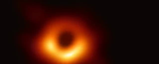 The orange ring of the first image of a black hole